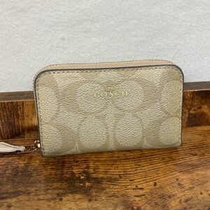 Mini coach canvas wallet